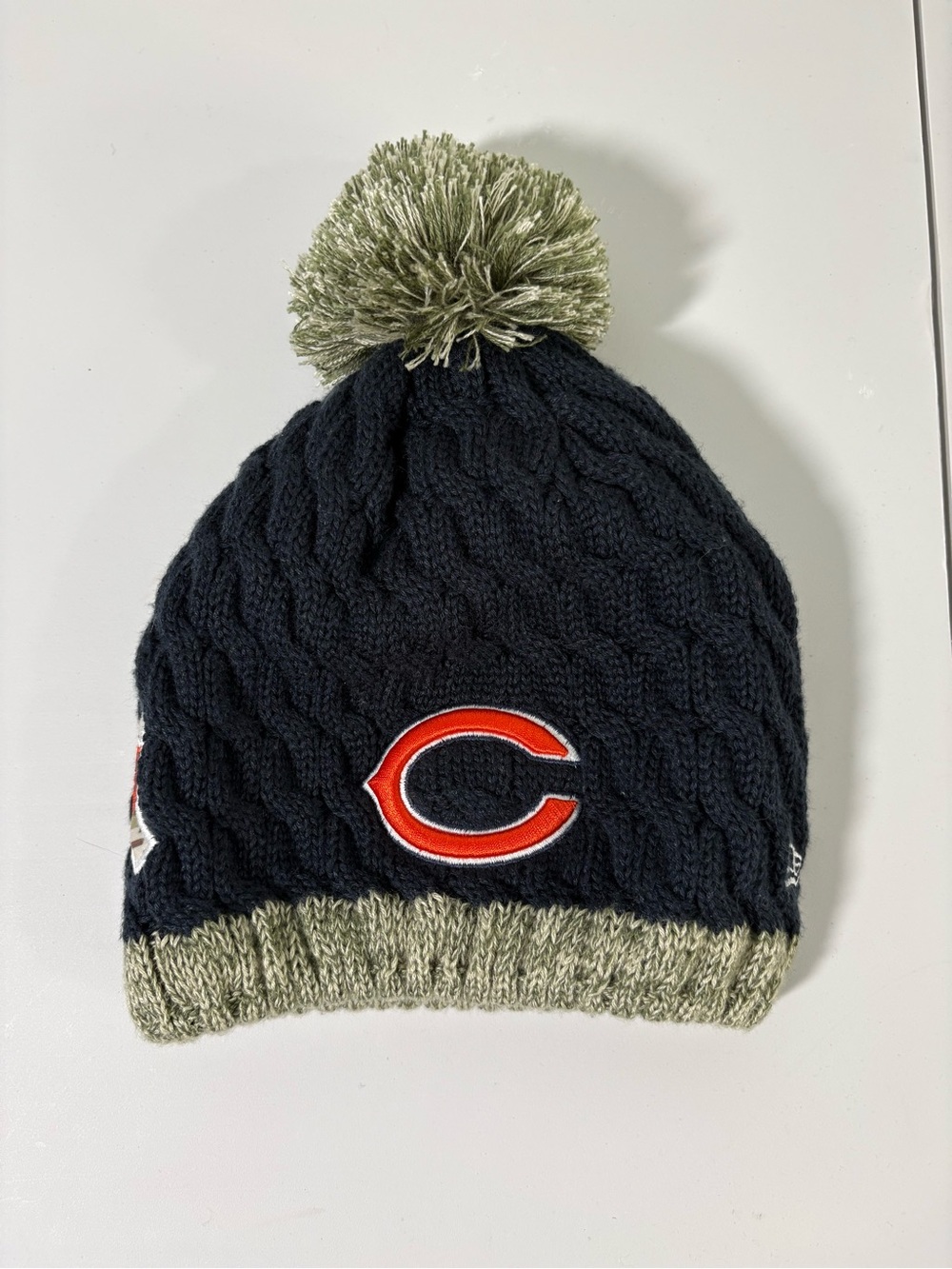 Women’s Chicago Bears Pom Beanie - Navy and Olive